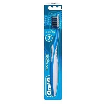 Oral-B Diş Fırçası Pro Expert Cross Action Superior Clean 40 Orta - 1